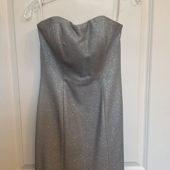 Sherri Hill strapless gown - Picture 2 of 8